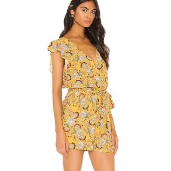 NWT Sanctuary Yellow Floral Flutter Sleeve Romper - Picture 13 of 13